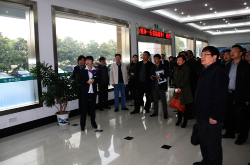 省运管局召开全省机动车驾驶培训及道路运输从业人员管理工作座谈会2